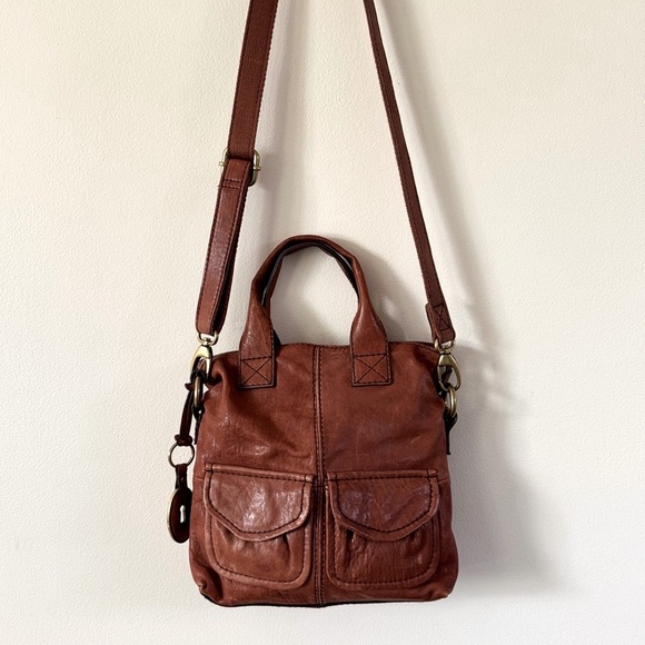 Fossil Explorer Leather Tote Crossbody Bag - Picture 4 of 10